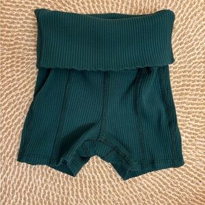 TIGER FRIDAY True Hippie Short- evergreen- size child large